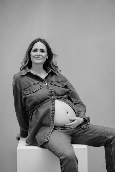 Maria Gravid 4